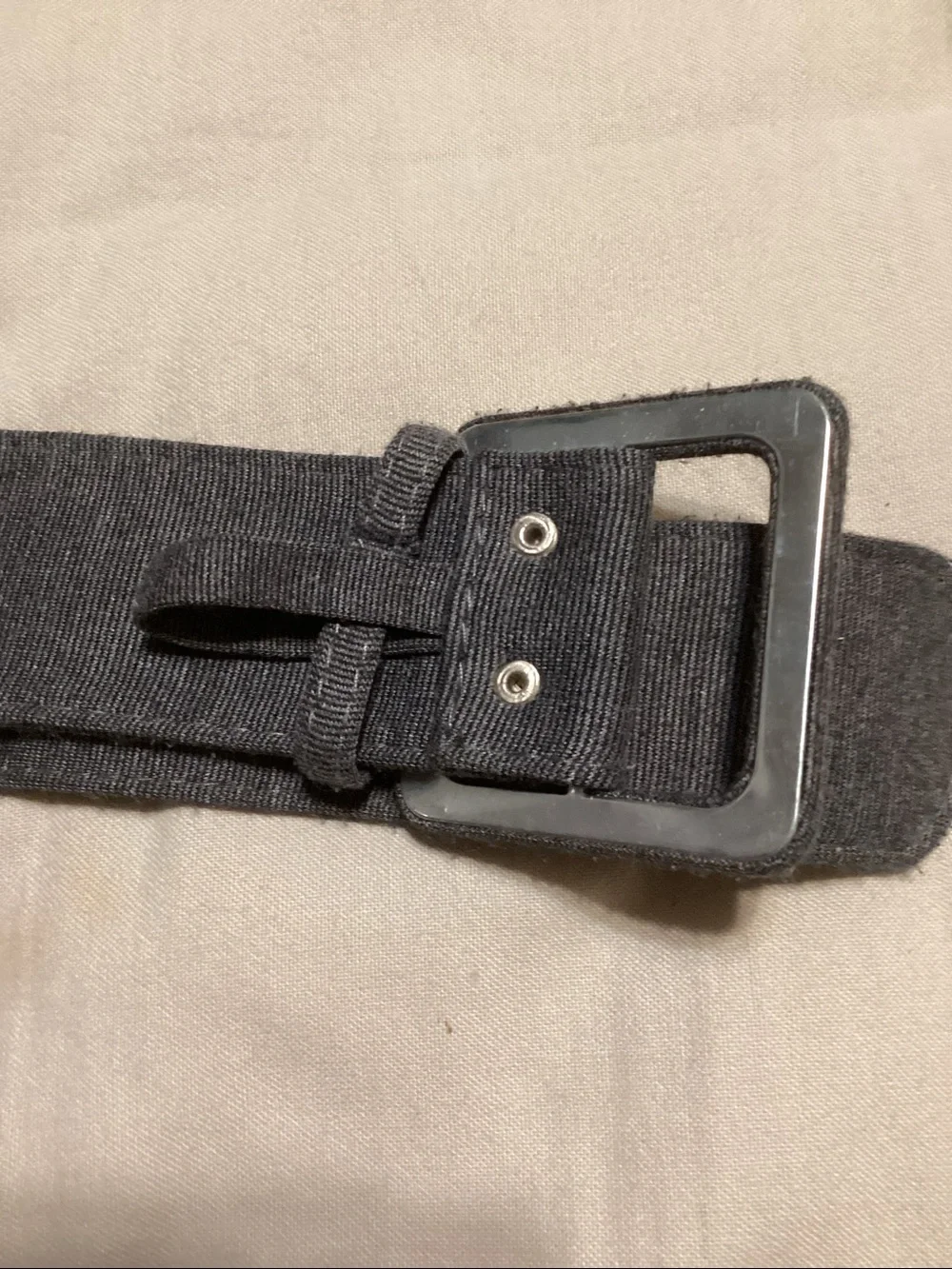 Set of 3 Elastic Waist Belts in Gray, Brown & Black